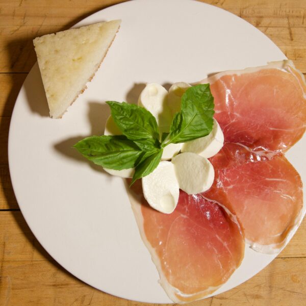 G.F. Mozzarella & Prosciutto