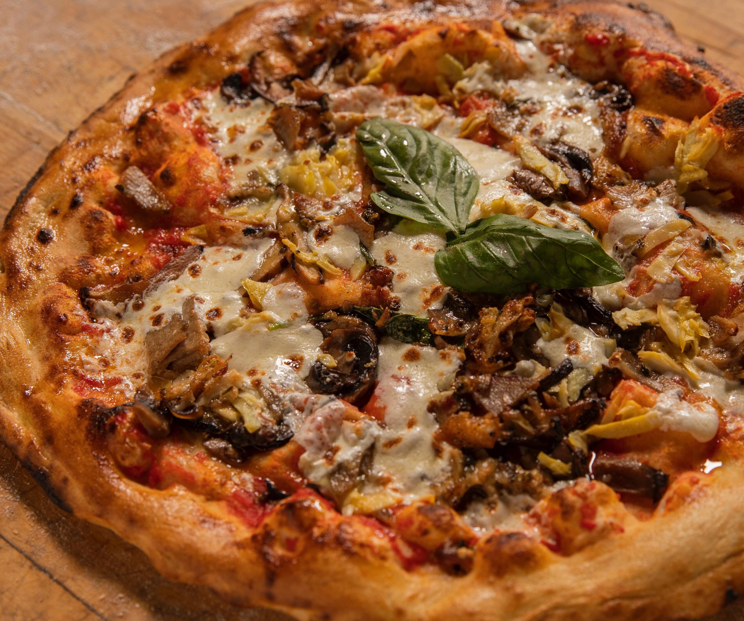 Vesuvio Stuffed Pizza 1 scaled